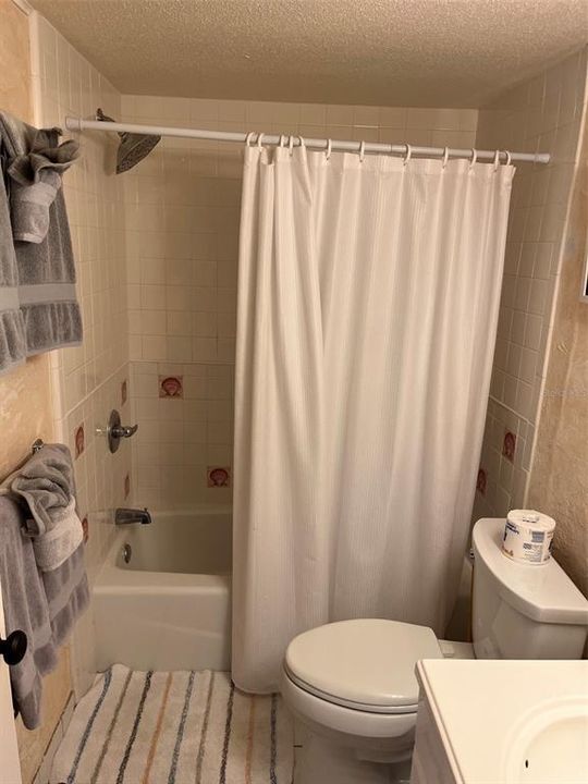 For Sale: $435,000 (2 beds, 1 baths, 754 Square Feet)