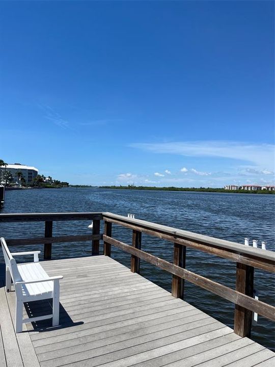 For Sale: $435,000 (2 beds, 1 baths, 754 Square Feet)