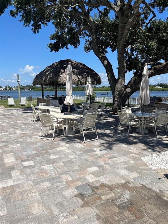 For Sale: $435,000 (2 beds, 1 baths, 754 Square Feet)