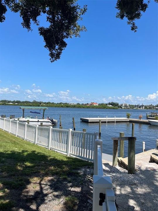 For Sale: $435,000 (2 beds, 1 baths, 754 Square Feet)