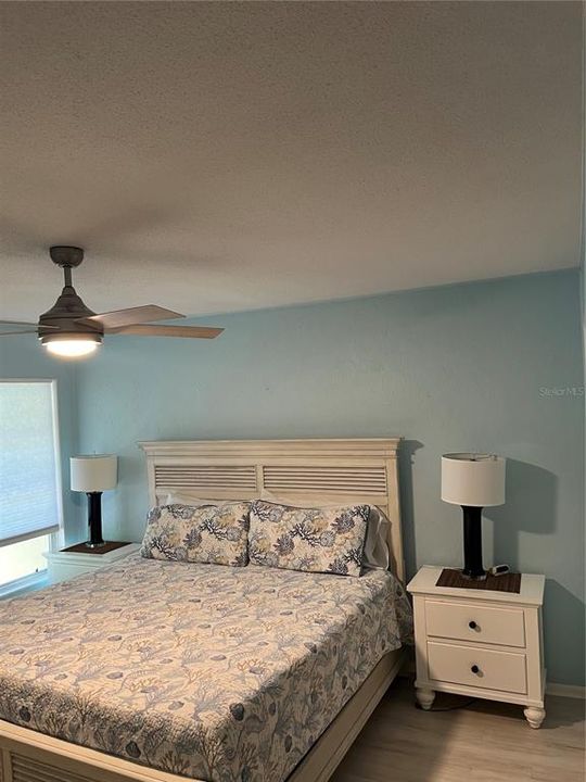 For Sale: $435,000 (2 beds, 1 baths, 754 Square Feet)