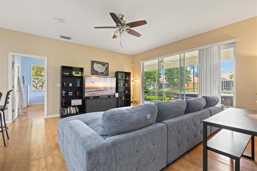For Sale: $600,000 (4 beds, 2 baths, 2171 Square Feet)