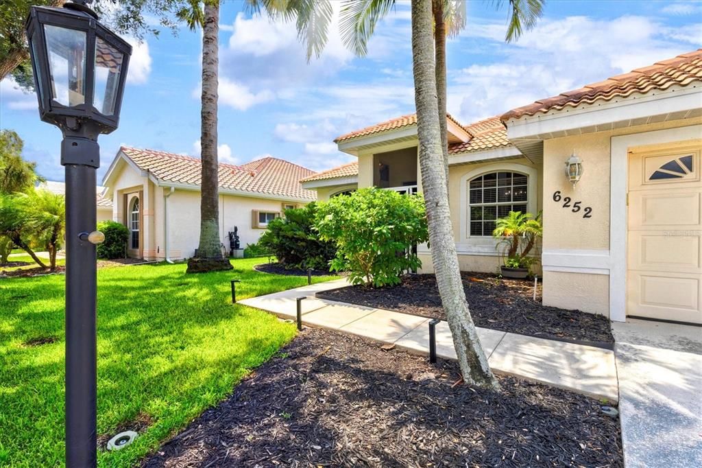 For Sale: $600,000 (4 beds, 2 baths, 2171 Square Feet)