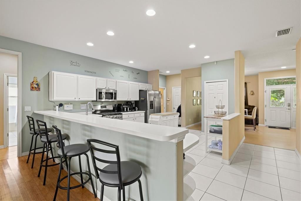 For Sale: $600,000 (4 beds, 2 baths, 2171 Square Feet)