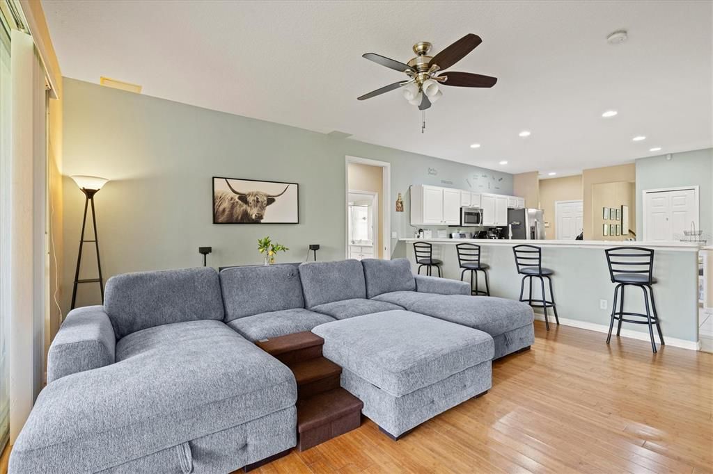 For Sale: $600,000 (4 beds, 2 baths, 2171 Square Feet)
