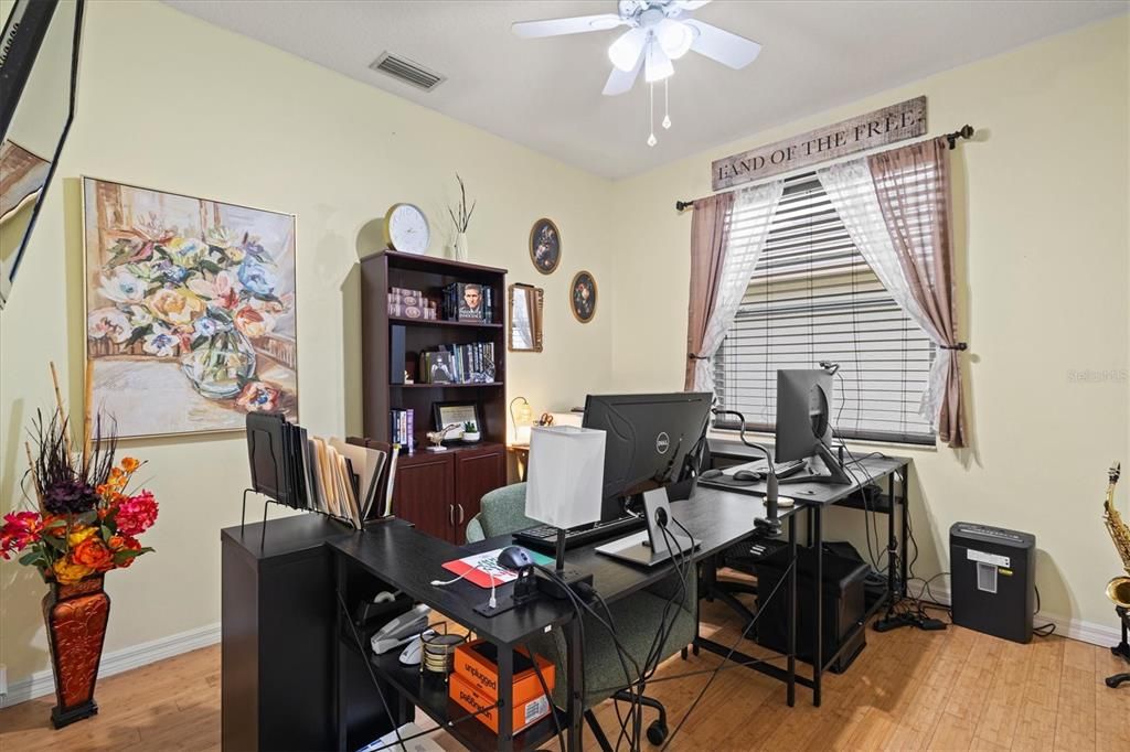 For Sale: $600,000 (4 beds, 2 baths, 2171 Square Feet)