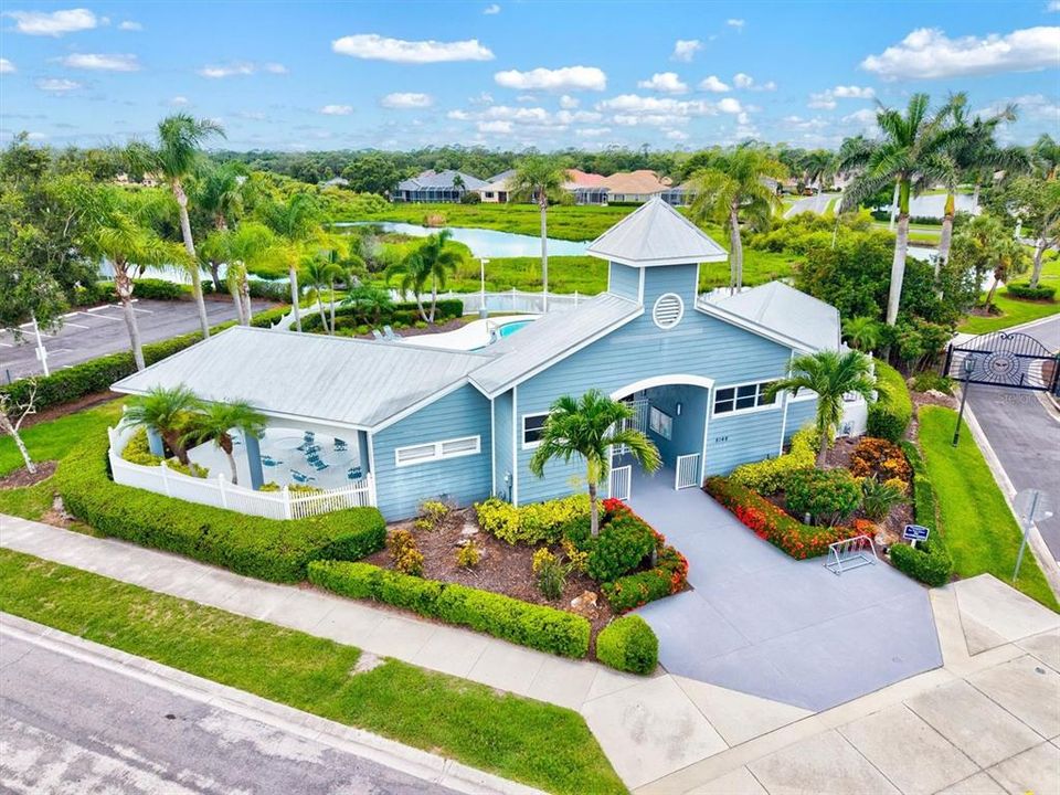 For Sale: $600,000 (4 beds, 2 baths, 2171 Square Feet)