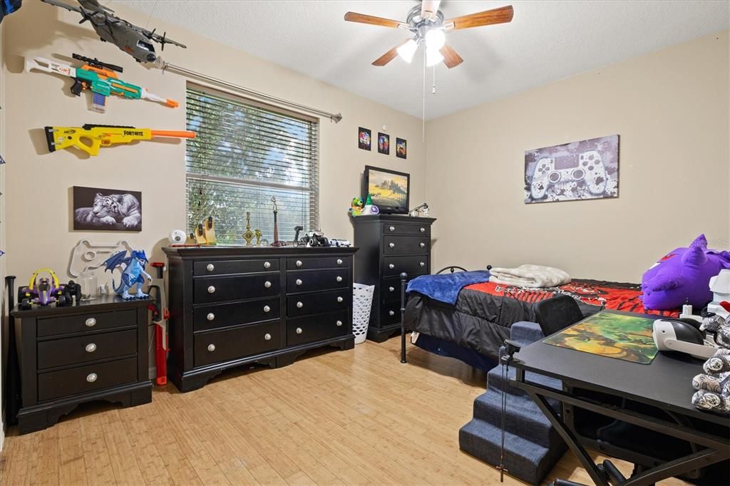 For Sale: $600,000 (4 beds, 2 baths, 2171 Square Feet)