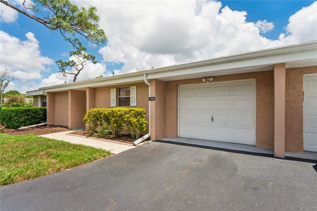 For Sale: $324,900 (2 beds, 2 baths, 1680 Square Feet)