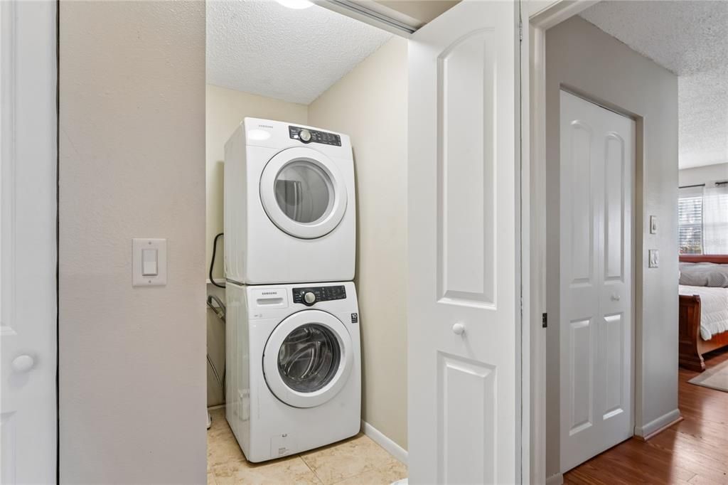 For Sale: $324,900 (2 beds, 2 baths, 1680 Square Feet)