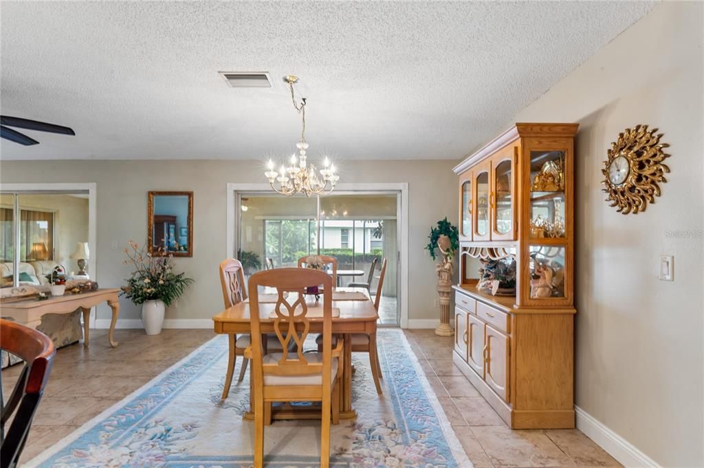 For Sale: $324,900 (2 beds, 2 baths, 1680 Square Feet)