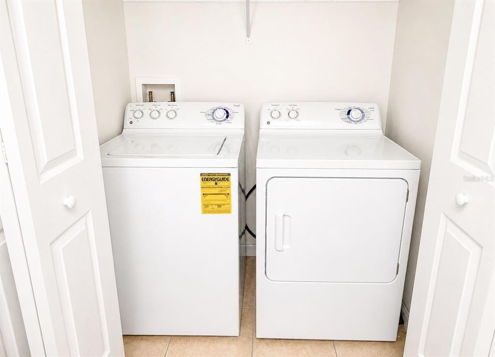 For Rent: $3,000 (4 beds, 2 baths, 1408 Square Feet)