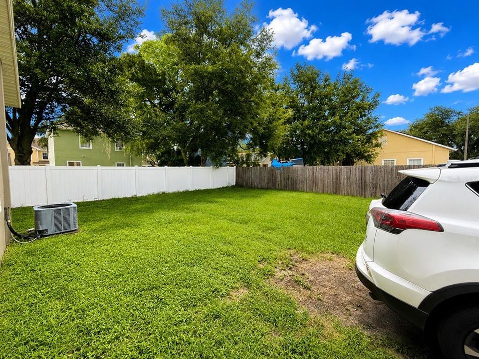 For Rent: $3,000 (4 beds, 2 baths, 1408 Square Feet)