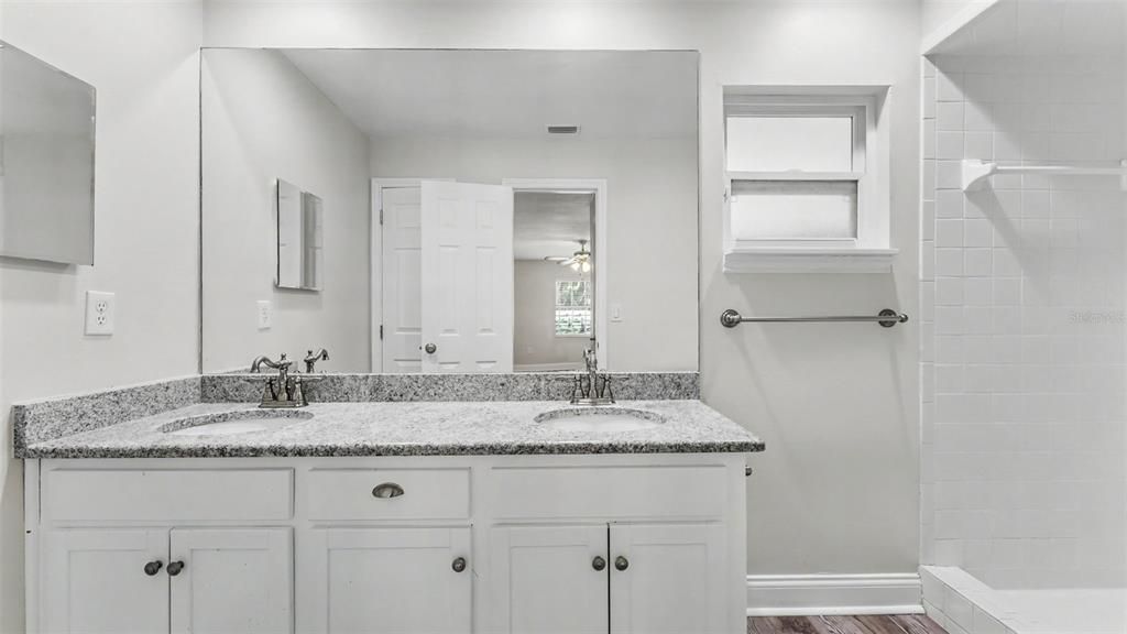 En Venta: $339,900 (3 camas, 2 baños, 1771 Pies cuadrados)