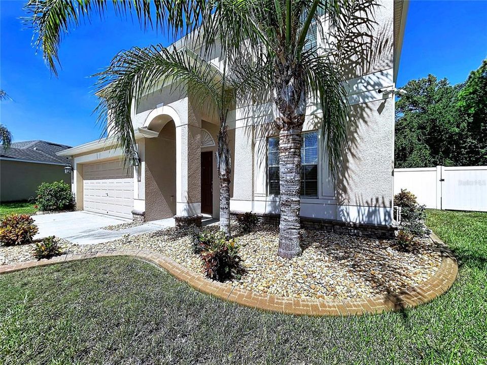 En Venta: $396,900 (4 camas, 2 baños, 2441 Pies cuadrados)