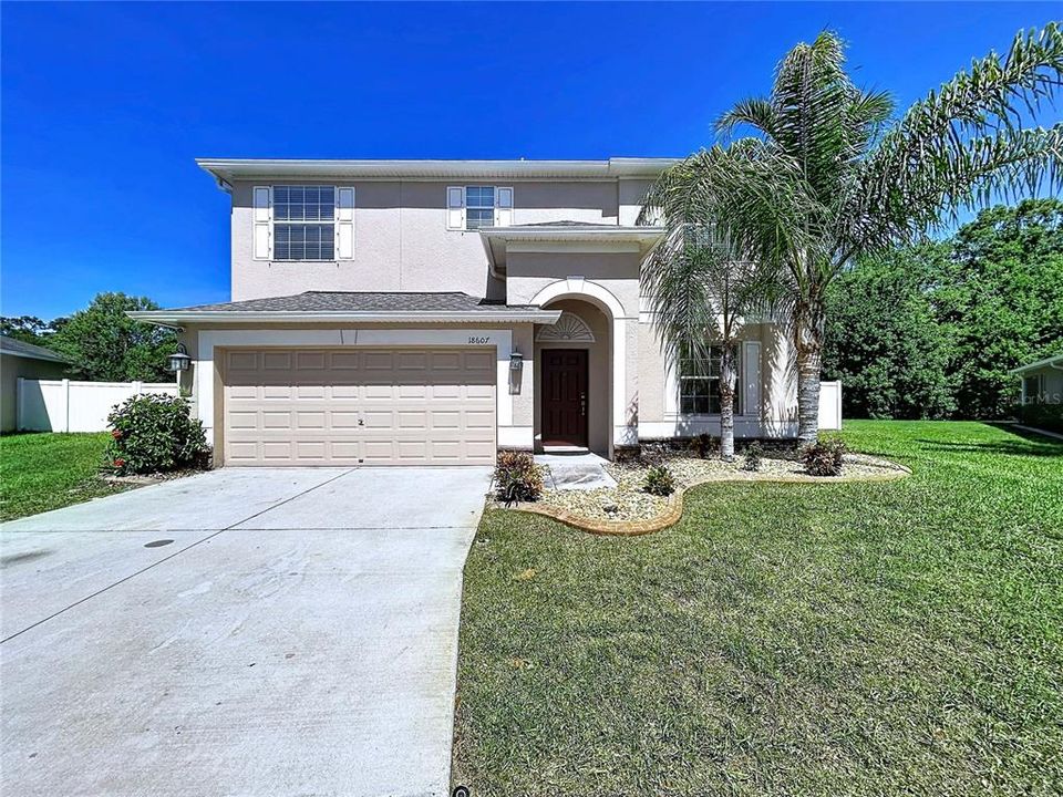 En Venta: $396,900 (4 camas, 2 baños, 2441 Pies cuadrados)
