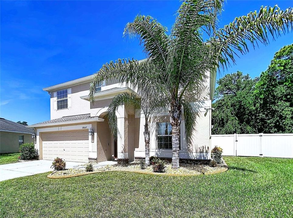En Venta: $396,900 (4 camas, 2 baños, 2441 Pies cuadrados)