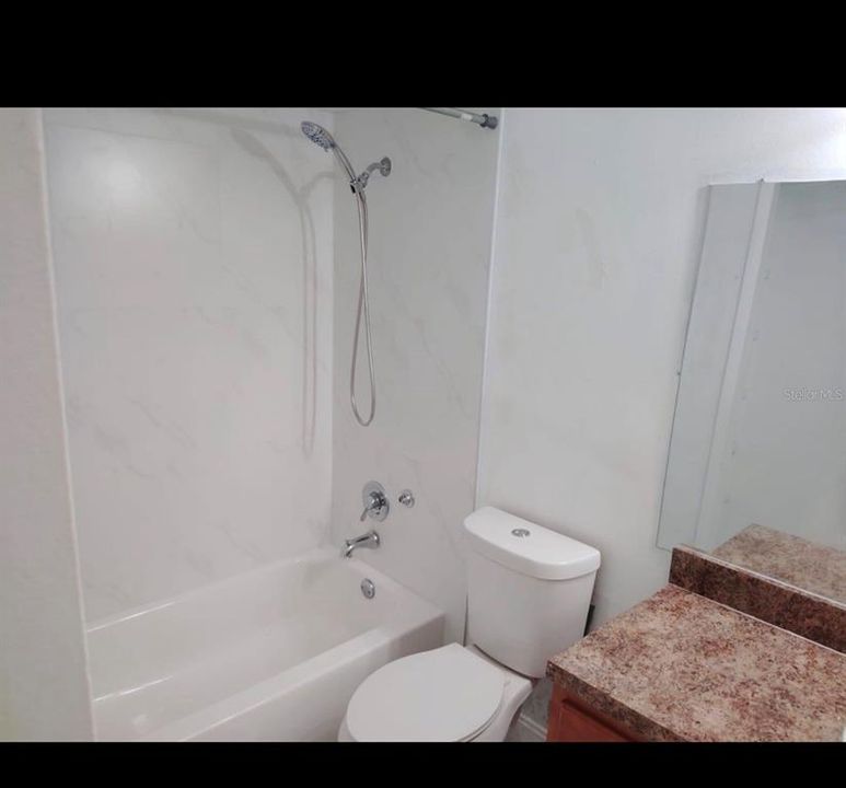 For Rent: $2,700 (5 beds, 4 baths, 2000 Square Feet)