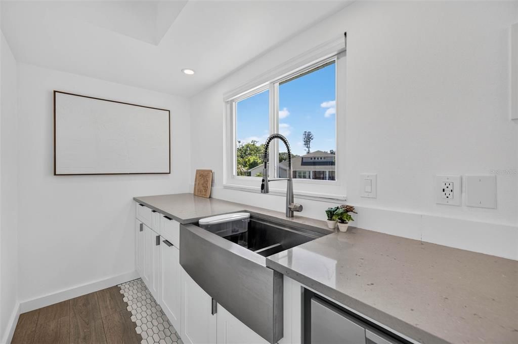 En Venta: $798,000 (4 camas, 3 baños, 2088 Pies cuadrados)