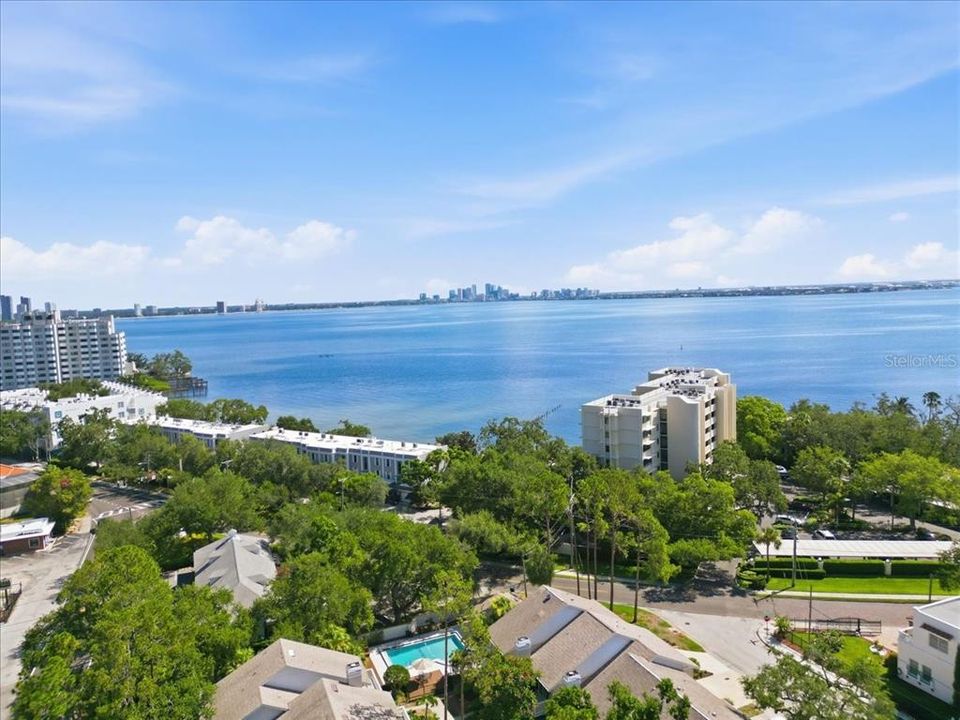 На продажу: $589,900 (3 спален, 2 ванн, 1564 Квадратных фут)