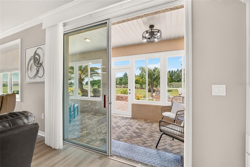 For Sale: $388,000 (3 beds, 2 baths, 1959 Square Feet)