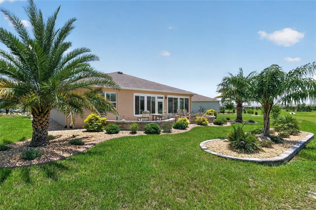 For Sale: $388,000 (3 beds, 2 baths, 1959 Square Feet)
