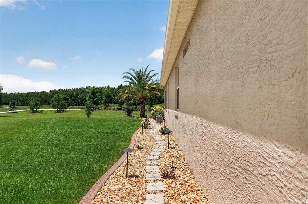 For Sale: $388,000 (3 beds, 2 baths, 1959 Square Feet)