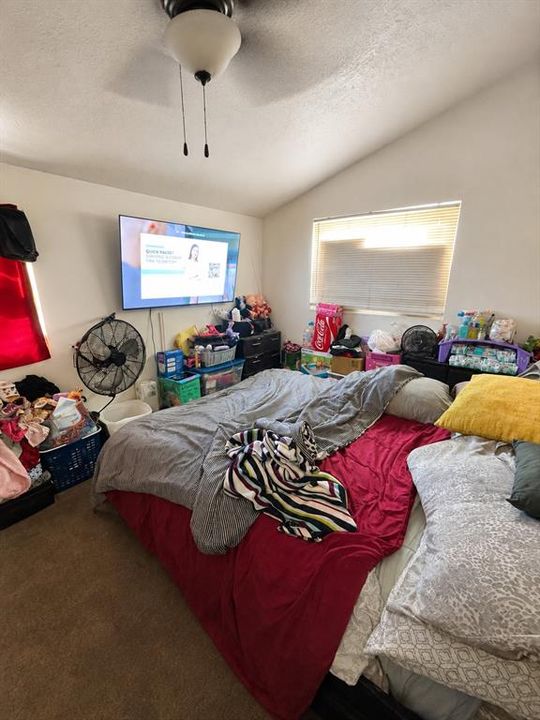 For Sale: $214,900 (3 beds, 1 baths, 962 Square Feet)