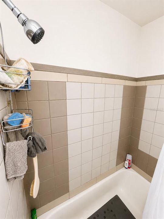 For Sale: $214,900 (3 beds, 1 baths, 962 Square Feet)