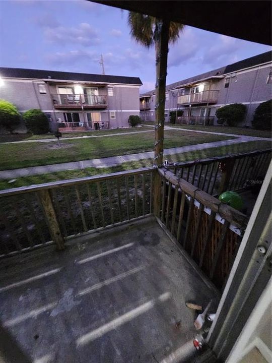 For Rent: $1,200 (1 beds, 1 baths, 780 Square Feet)