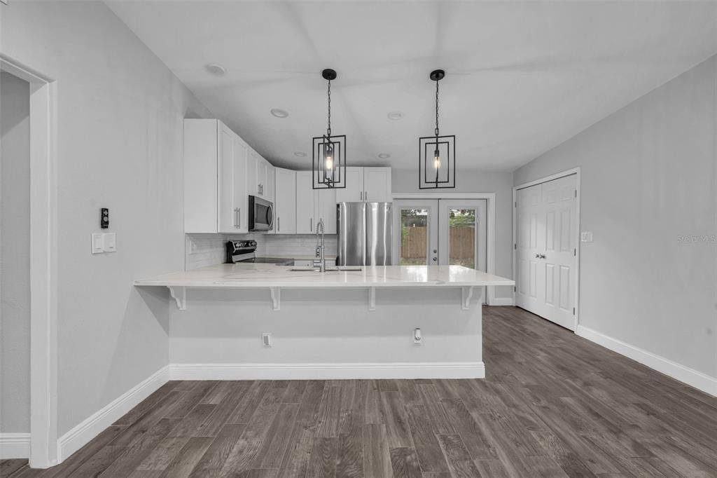 For Rent: $3,400 (4 beds, 3 baths, 1430 Square Feet)