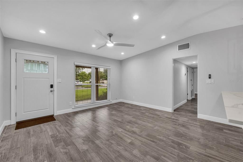 For Rent: $3,400 (4 beds, 3 baths, 1430 Square Feet)