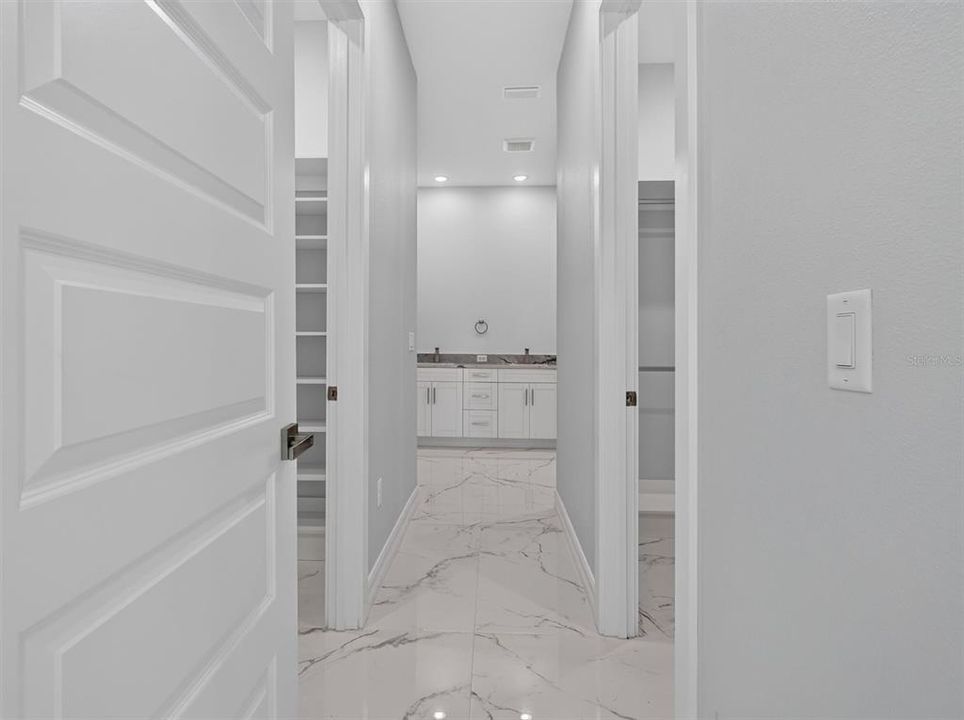 На продажу: $690,000 (4 спален, 3 ванн, 2703 Квадратных фут)