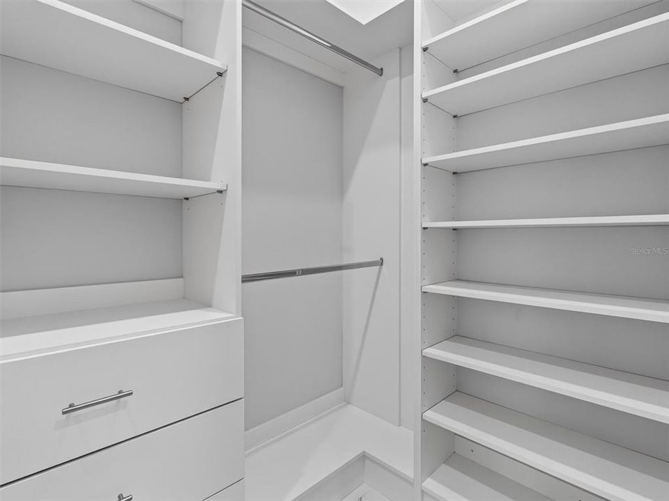 На продажу: $690,000 (4 спален, 3 ванн, 2703 Квадратных фут)