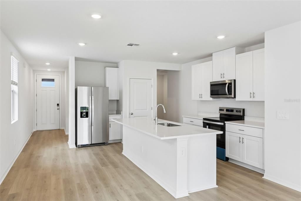 Active With Contract: $294,890 (4 beds, 2 baths, 1687 Square Feet)
