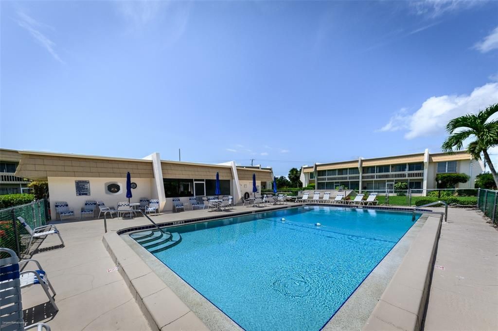 For Rent: $1,650 (2 beds, 2 baths, 1114 Square Feet)