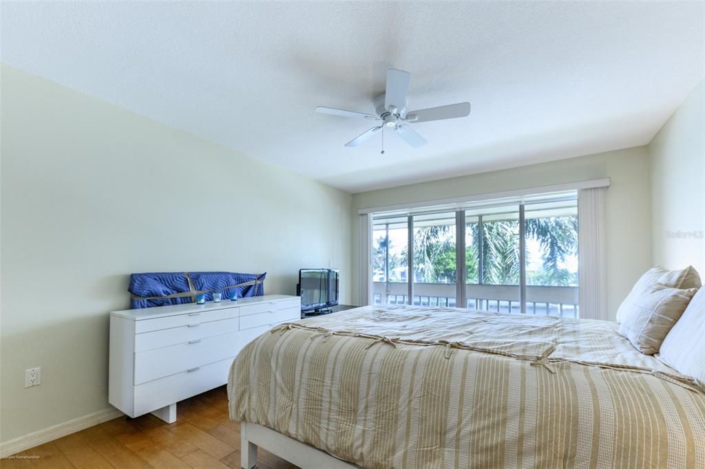 For Rent: $1,650 (2 beds, 2 baths, 1114 Square Feet)