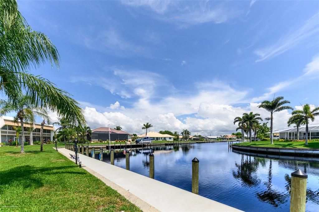 For Rent: $1,650 (2 beds, 2 baths, 1114 Square Feet)