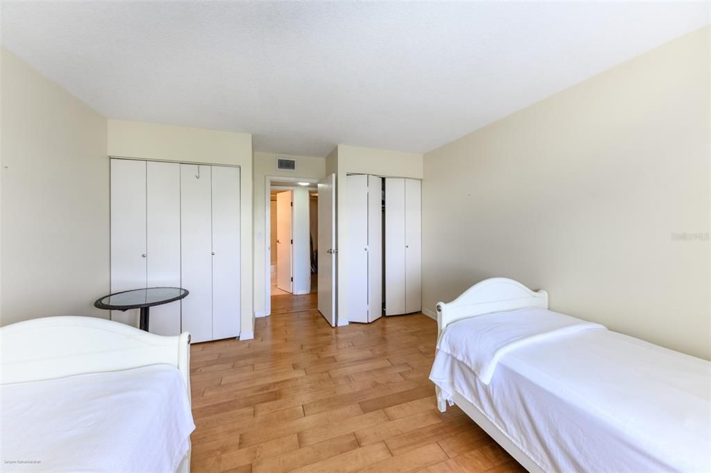 For Rent: $1,650 (2 beds, 2 baths, 1114 Square Feet)