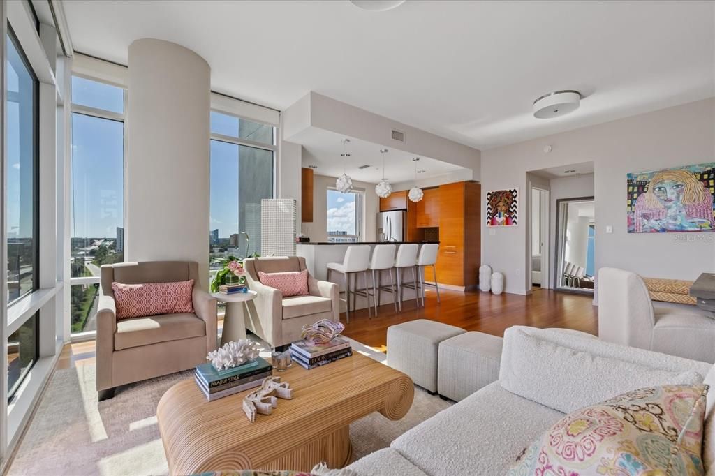 En Venta: $800,000 (2 camas, 2 baños, 1384 Pies cuadrados)