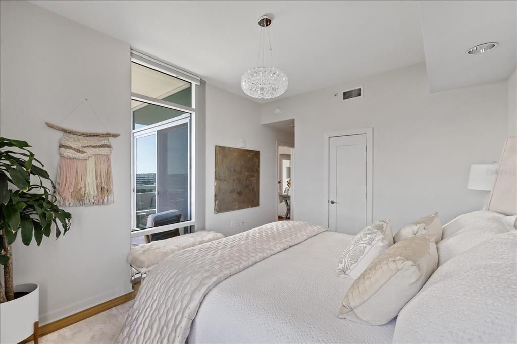 En Venta: $800,000 (2 camas, 2 baños, 1384 Pies cuadrados)