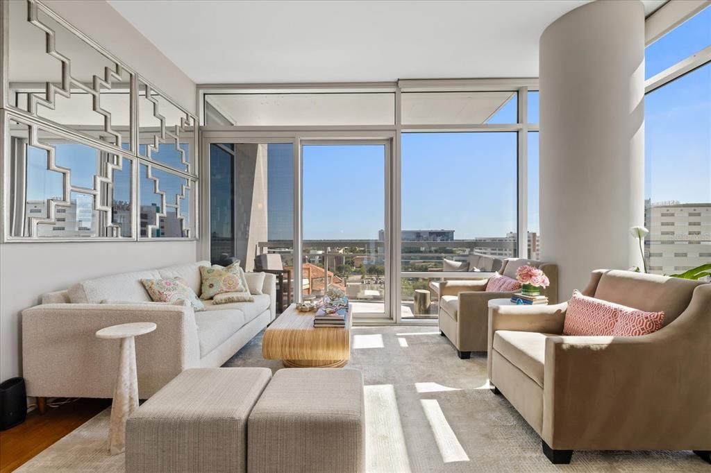 En Venta: $800,000 (2 camas, 2 baños, 1384 Pies cuadrados)