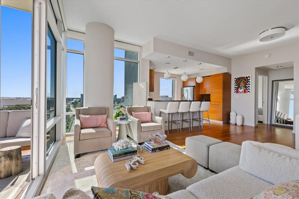 En Venta: $800,000 (2 camas, 2 baños, 1384 Pies cuadrados)
