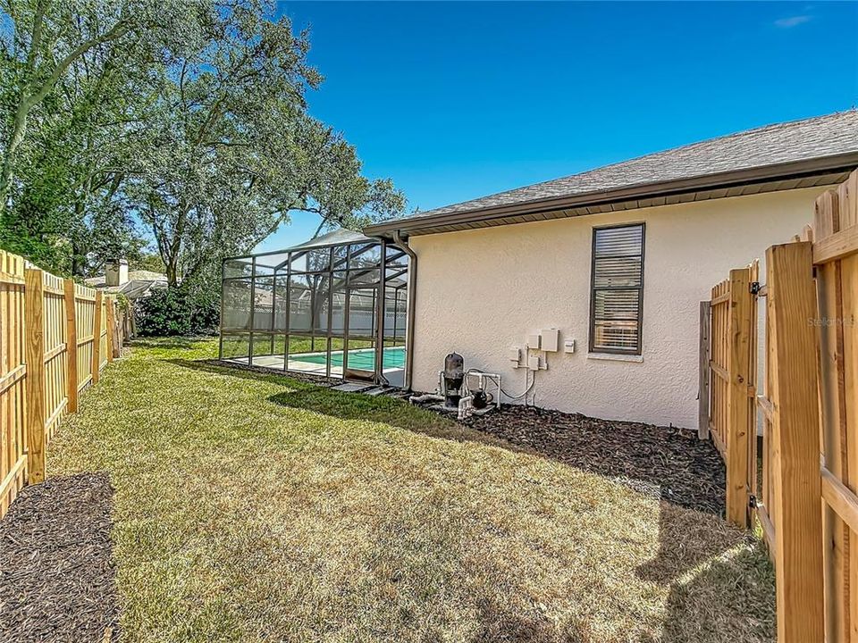 Activo con contrato: $849,000 (4 camas, 2 baños, 2312 Pies cuadrados)
