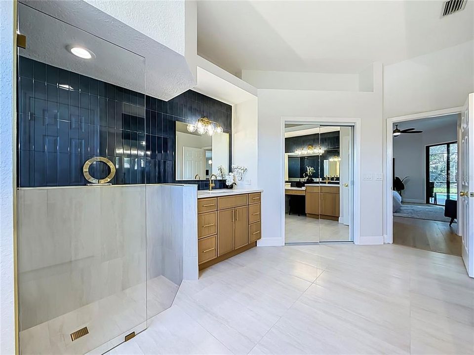 Activo con contrato: $849,000 (4 camas, 2 baños, 2312 Pies cuadrados)