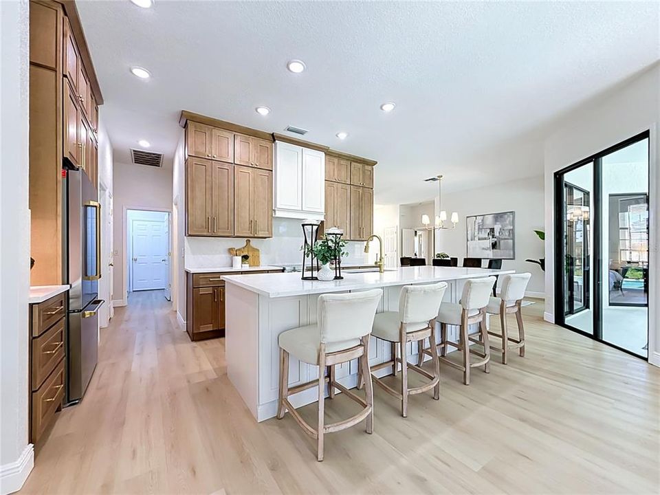 Activo con contrato: $849,000 (4 camas, 2 baños, 2312 Pies cuadrados)