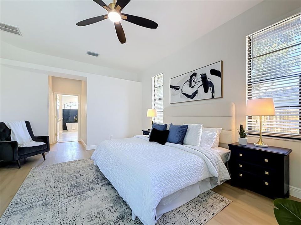 Activo con contrato: $849,000 (4 camas, 2 baños, 2312 Pies cuadrados)