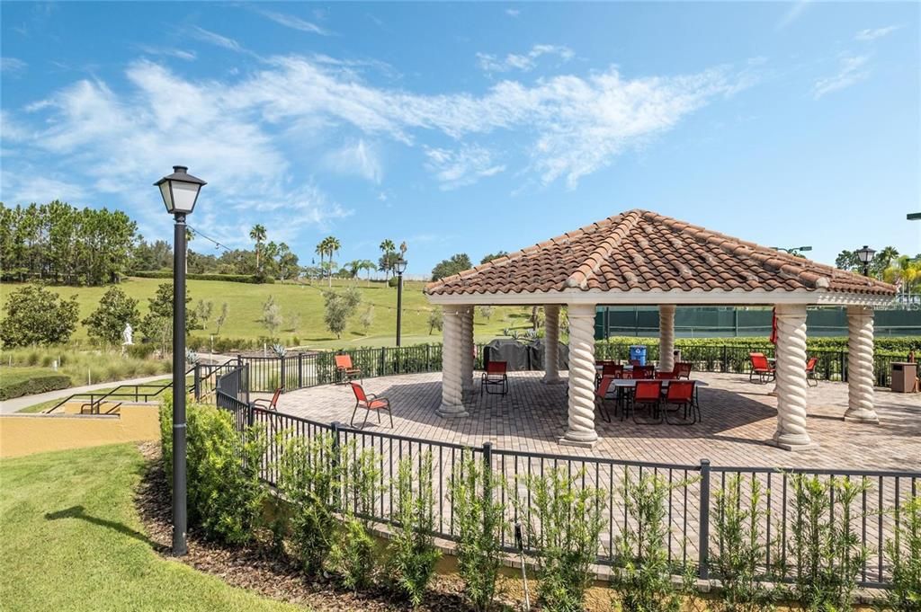 На продажу: $279,900 (2 спален, 2 ванн, 1503 Квадратных фут)