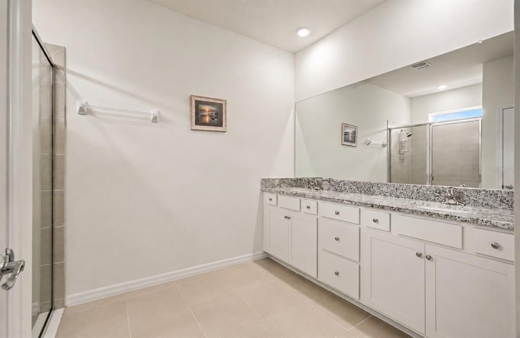 For Sale: $395,000 (4 beds, 2 baths, 2048 Square Feet)