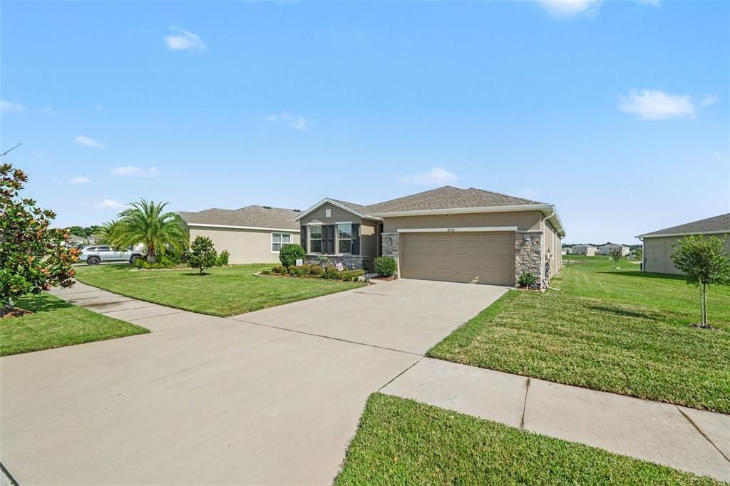 For Sale: $395,000 (4 beds, 2 baths, 2048 Square Feet)